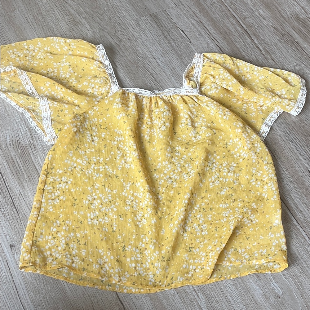 Candies Y2K Floral Top